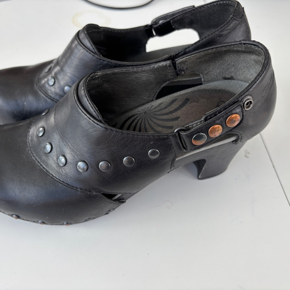 Dansko Black Women's Ryder Black studded Shoes - Picture 5 of 5